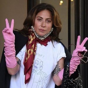 Meet your Posher, Elaina